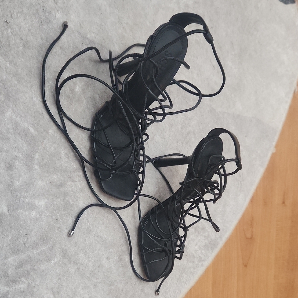Schutz Elegant Black Lace-Up Women's Shoes - Picture 3 of 5